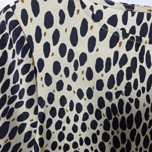 ⭐️J. Crew Leopard Print Boxy 3/4 Sleeve Blouse Size Med - Picture 2 of 5